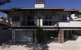 Residencial Adolfo - Mestre Naro